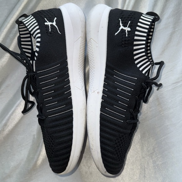 Danskin Energy Black White Sneakers Lightweight Stretch Knit Upper Size 9.5 - Picture 6 of 11